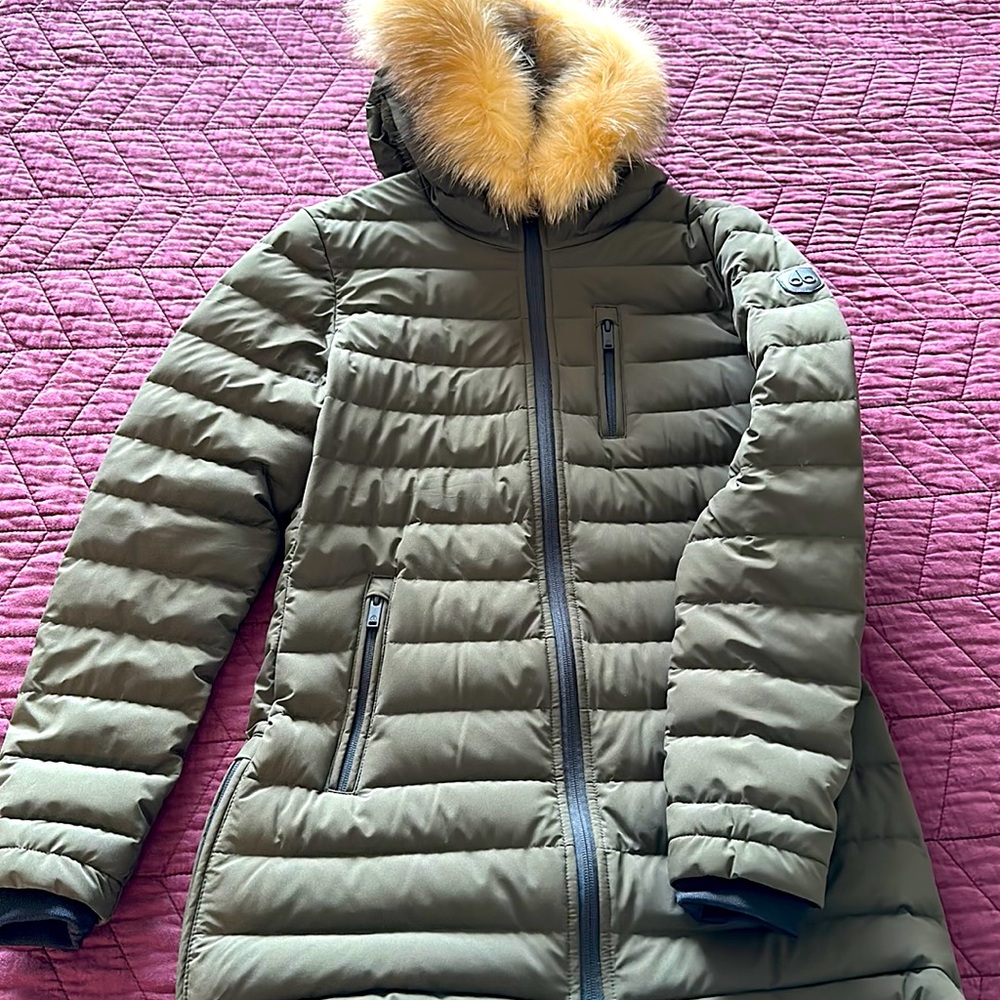 Moose Knuckles olive green puffer with faux fur collar